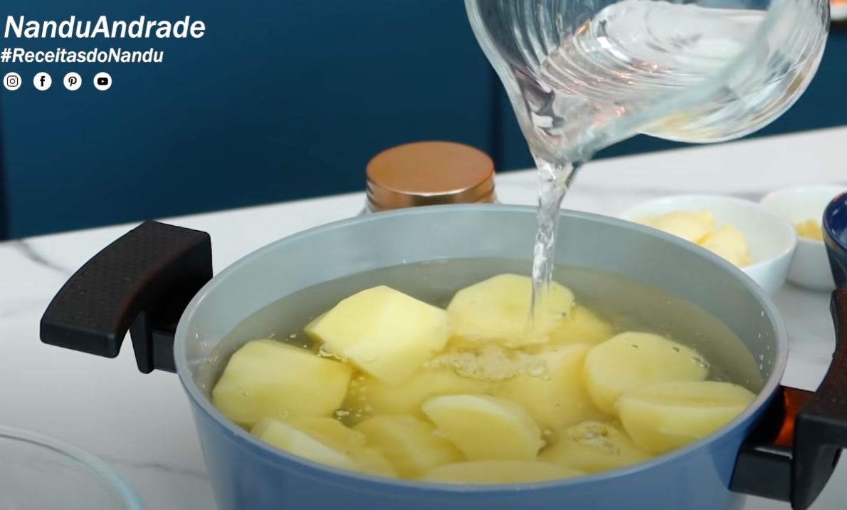 água nas batatas