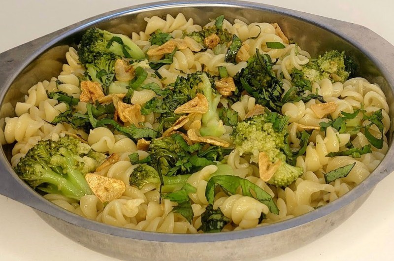 Macarrão com Brócolis