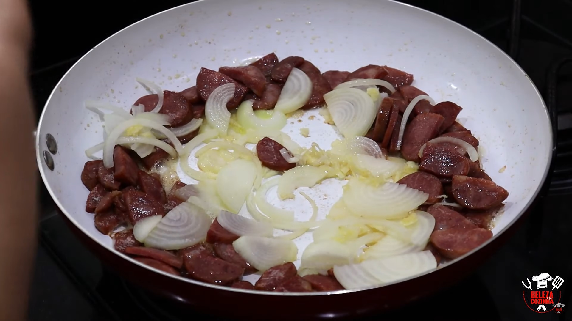 linguiçacalabresaalhocebola