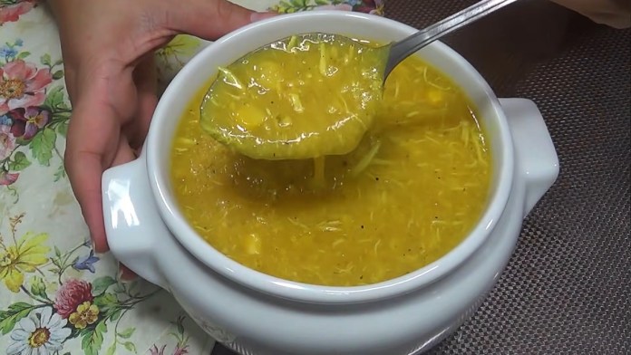 receita-de-caldo-de-frango-com-mandioca