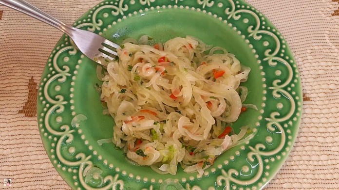 receita-de-salada-de-cebola-para-churrasco-imagem