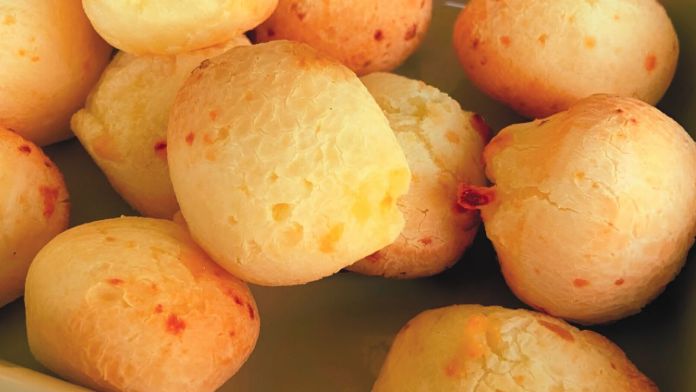 pao de queijo na airfryer pão de queijo na Airfryer