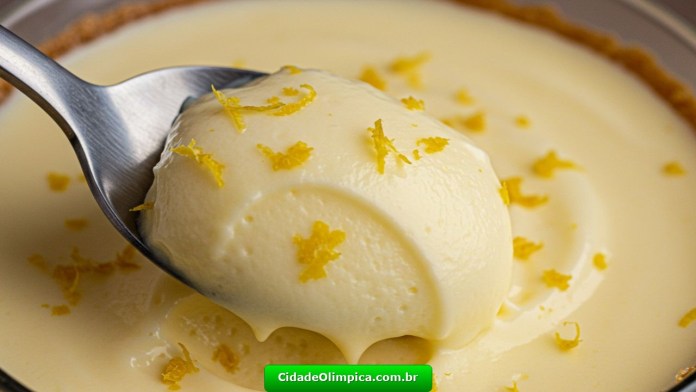 Mousse de Limao Siciliano SUPER facil Mousse de Limão Siciliano SUPER fácil